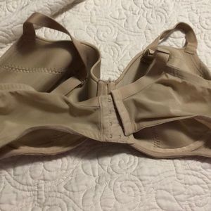 Cacique Intimates & Sleepwear - Cacique bra 40DDD Cacique Intimates & Sleepwear - Cacique bra 40DDD